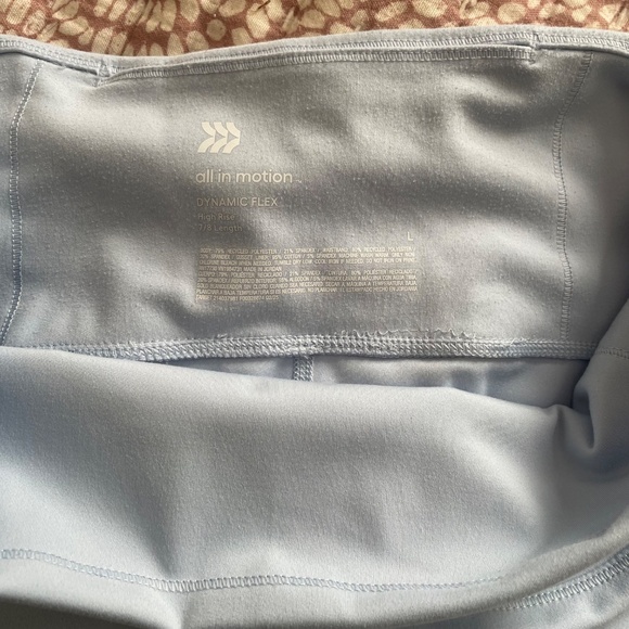 Target Dynamic Flex High-Rise 7/8 Leggings - Picture 3 of 3